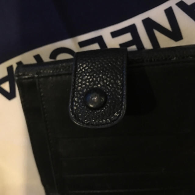 CHANEL(シャネル)のCHANEL二つ折り財布キャビアスキン レディースのファッション小物(財布)の商品写真
