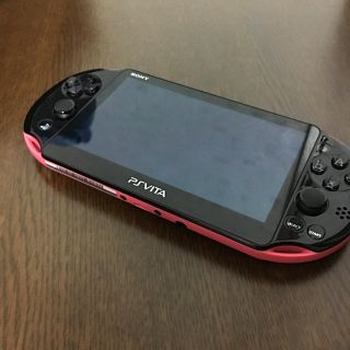 プレイステーションヴィータ(PlayStation Vita)のPSvita 本体 ピンク(携帯用ゲーム機本体)