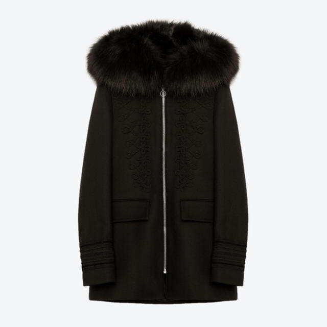 ZARA - ZARA 新品 ボリュームファーフード付きコートの通販 by ZARA - ZARA 新品 ボリュームファーフード付きコートの通販 by