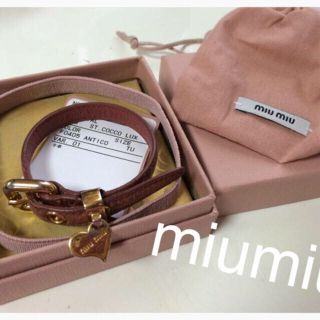 ミュウミュウ(miumiu)のmiumiu ハートチャームブレスレット(ブレスレット/バングル)