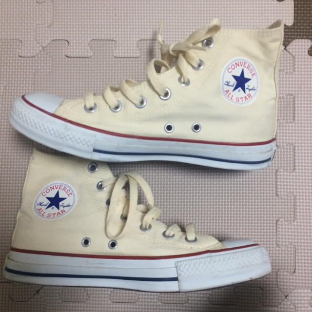 CONVERSE(コンバース)のコンバース ナチュラルホワイト レディースの靴/シューズ(スニーカー)の商品写真