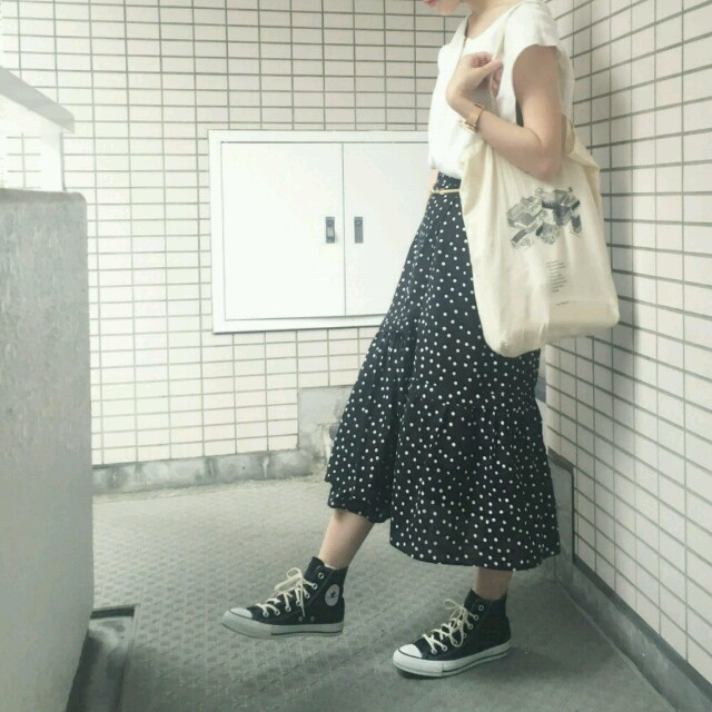 OHOTORO(オオトロ)のohotoro berry dot skirt レディースのスカート(ひざ丈スカート)の商品写真