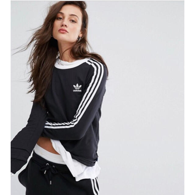 adidas(アディダス)の【 Mサイズ】adidas 新品タグ付 3ストライプ ロンT ブラック レディースのトップス(Tシャツ(長袖/七分))の商品写真