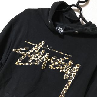 ステューシー(STUSSY)のステューシーのパーカー(パーカー)