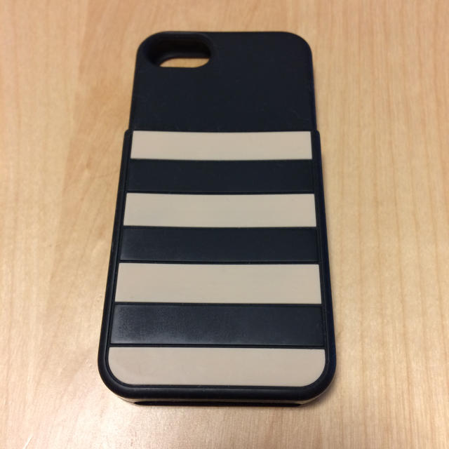 kate spade new york(ケイトスペードニューヨーク)のkatespadeアイフォン5ケース スマホ/家電/カメラのスマホアクセサリー(iPhoneケース)の商品写真