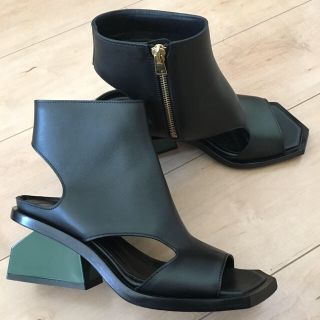 マルニ(Marni)のMARNI カットアウト アンクルブーツ(ブーツ)