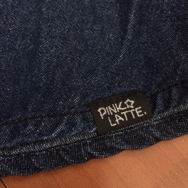 PINK-latte(ピンクラテ)のpinklatte デニムスカート キッズ/ベビー/マタニティのキッズ服女の子用(90cm~)(スカート)の商品写真