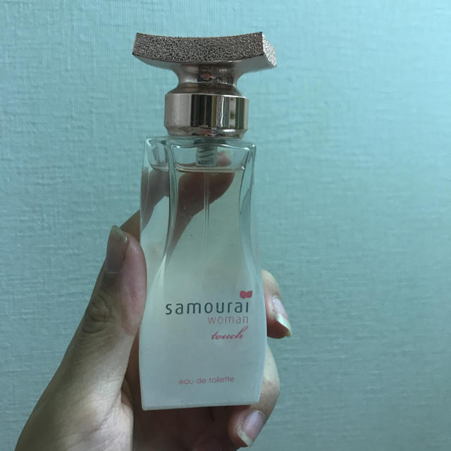 SAMOURAI(サムライ)のサムライウーマン💓💓💓40ml コスメ/美容の香水(香水(女性用))の商品写真