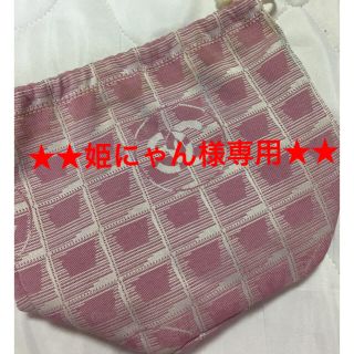 シャネル(CHANEL)の★★専用出品★★正規品  シャネル ニュートラベルラインポーチ  ピンク(ポーチ)