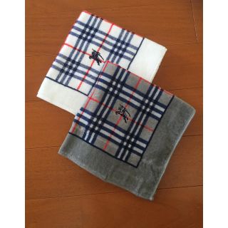 バーバリー(BURBERRY)の【送料込み】✨未使用 ✨Burberry ハンカチ(ハンカチ)