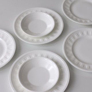 ウェッジウッド(WEDGWOOD)のWEDGWOOD  コロシアム　プレート20cm×５枚、ソーサー14cm×２枚(食器)