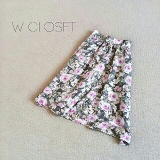 ダブルクローゼット(w closet)の【美品】花柄スカート(ひざ丈スカート)