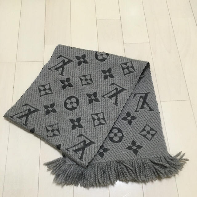 公式通販店 ルイヴィトンマフラーロゴマニアエシャルプヴェローヌLOUIS