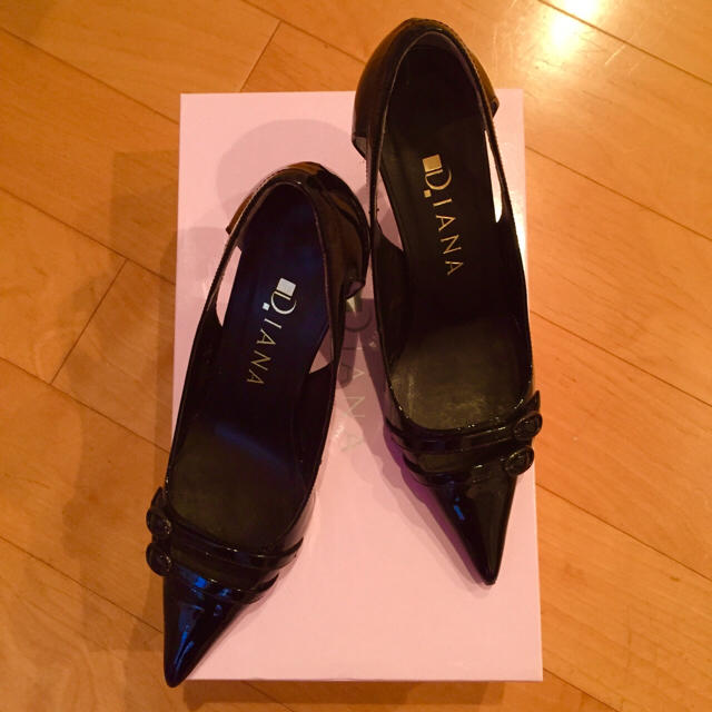DIANA(ダイアナ)のダイアナ 黒パンプス 新品同様！ レディースの靴/シューズ(ハイヒール/パンプス)の商品写真