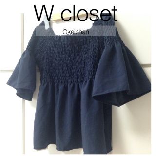 ダブルクローゼット(w closet)の新品タグ付☆フレア袖シャーリングブラウス ネイビー(シャツ/ブラウス(半袖/袖なし))