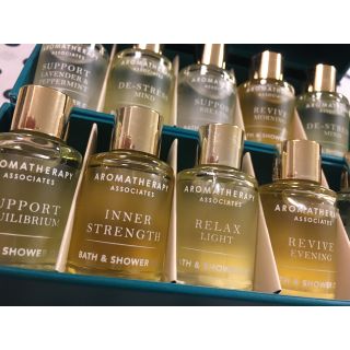 アロマセラピーアソシエイツ(AROMATHERAPY ASSOCIATES)の新品 アロマセラピーアソシエイツ バス&シャワーオイル(入浴剤/バスソルト)