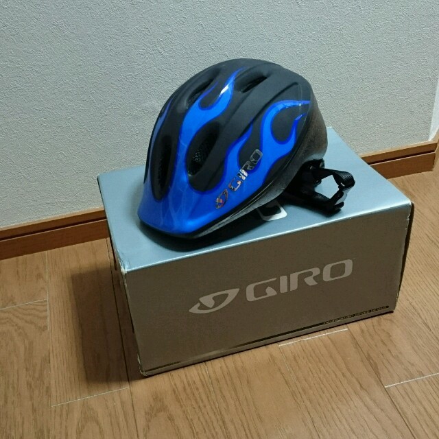 GIRO(ジロ)のm-k様 専用 GIRO ヘルメット キッズ用 キッズ/ベビー/マタニティの外出/移動用品(自転車)の商品写真