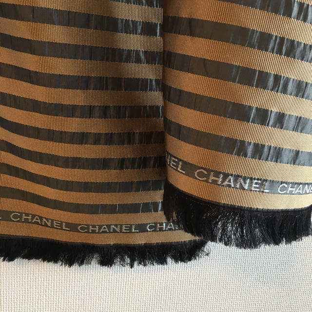 CHANEL(シャネル)のエリザベス様専用  シャネル  ストール レディースのファッション小物(ストール/パシュミナ)の商品写真