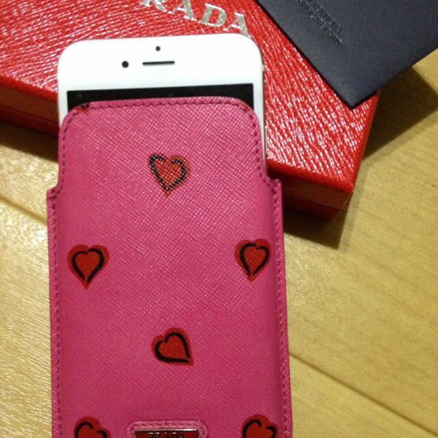 PRADA - 【新品同様】PRADA 携帯ケース 携帯カバー サフィアーノの通販