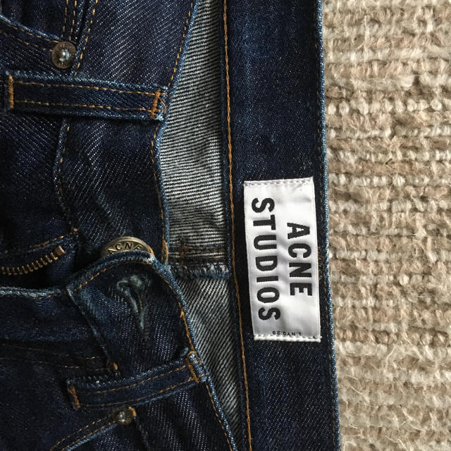 ACNE - acne max raw 29インチの通販 by off-white 's shop｜アクネ ...