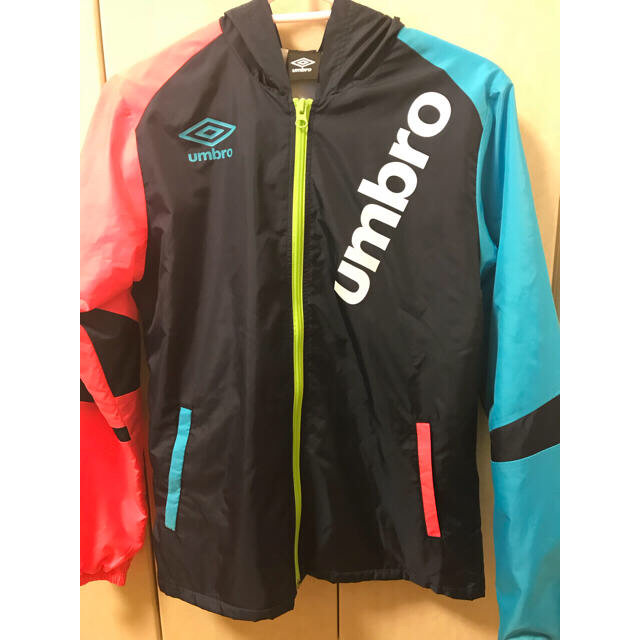 UMBRO(アンブロ)のumbro ウィンドブレーカー レディースのジャケット/アウター(ナイロンジャケット)の商品写真