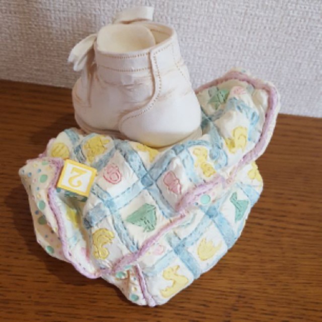 ミニチュア靴　オルゴール　Baby Quilt インテリア/住まい/日用品のインテリア小物(オルゴール)の商品写真