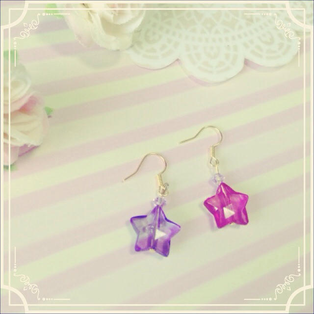 ハンドメイド＊お星さまピアス レディースのアクセサリー(ピアス)の商品写真