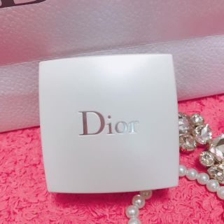 ディオール(Dior)のスノーホワイトニング クリスタル ルースパウダー(フェイスパウダー)