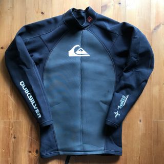 クイックシルバー(QUIKSILVER)の【美品】クイックシルバー ウェットスーツ タッパー(サーフィン)