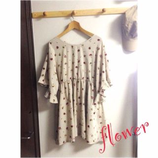 フラワー(flower)のflower＊ワンピース(ひざ丈ワンピース)