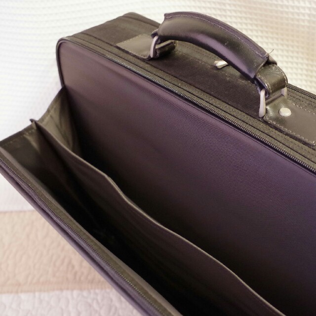 Samsonite(サムソナイト)の【送料込み】Samsonite ビジネスショルダーバッグ メンズのバッグ(ビジネスバッグ)の商品写真