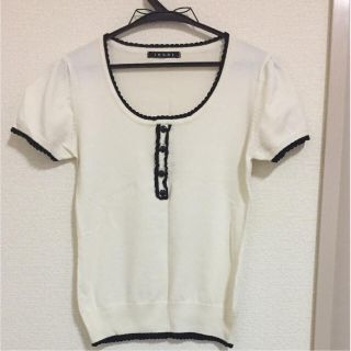 イング(INGNI)のINGNI★半袖ニット イング【美品】(ニット/セーター)