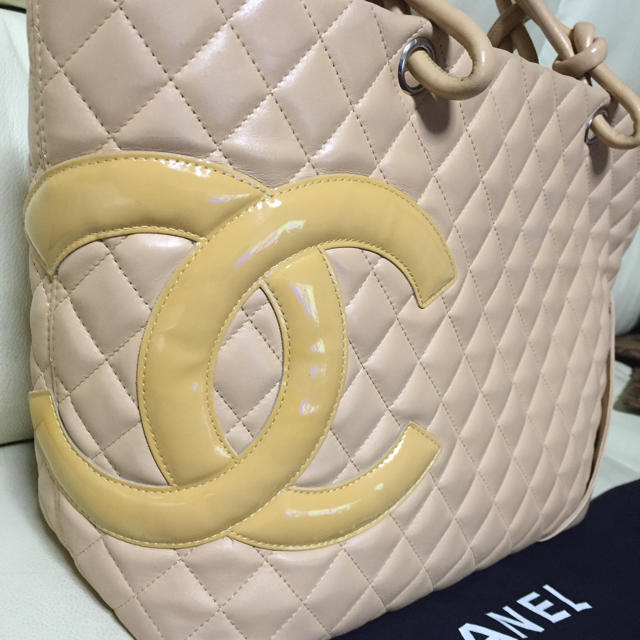 CHANEL(シャネル)の❤️2日間限定出品‼️超美品❣️シャネルバッグ❤️ レディースのバッグ(トートバッグ)の商品写真