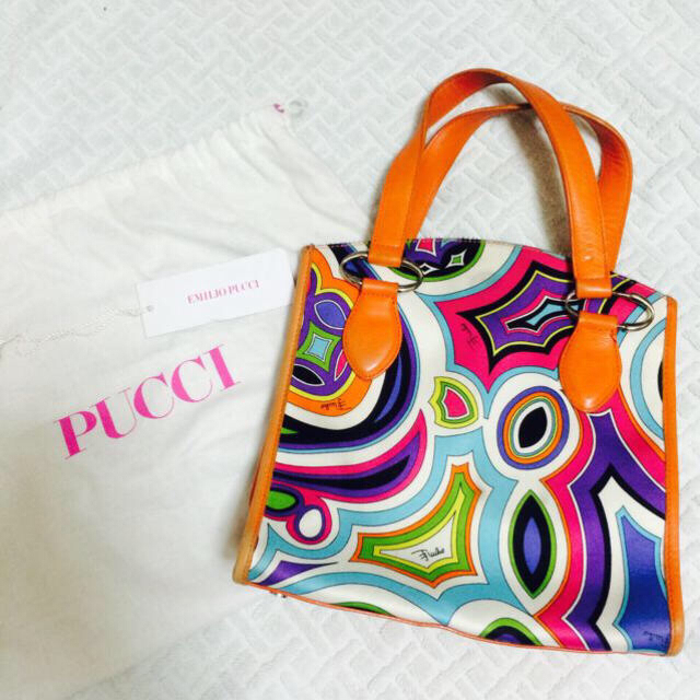 EMILIO PUCCI(エミリオプッチ)のEMILIO PUCCI レディースのバッグ(ハンドバッグ)の商品写真