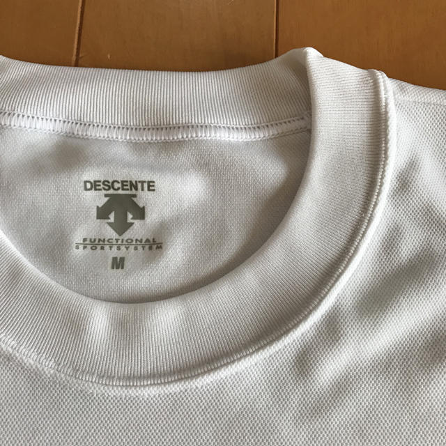 DESCENTE(デサント)のデサント Tシャツ メンズＭサイズ メンズのトップス(Tシャツ/カットソー(半袖/袖なし))の商品写真