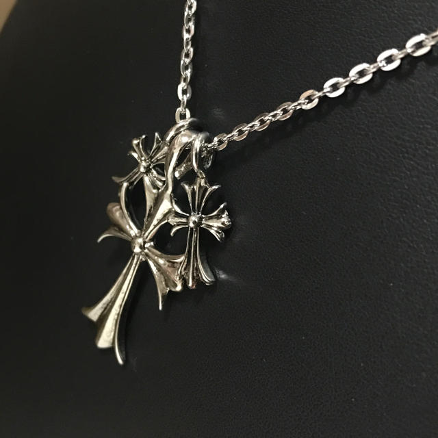 トリプルクロスネックレス クロムハーツ好きにの通販 By カタリナ S Shop ラクマ トリプルクロスネックレス クロムハーツ好きにの通販 By カタリナ S Shop ラクマ