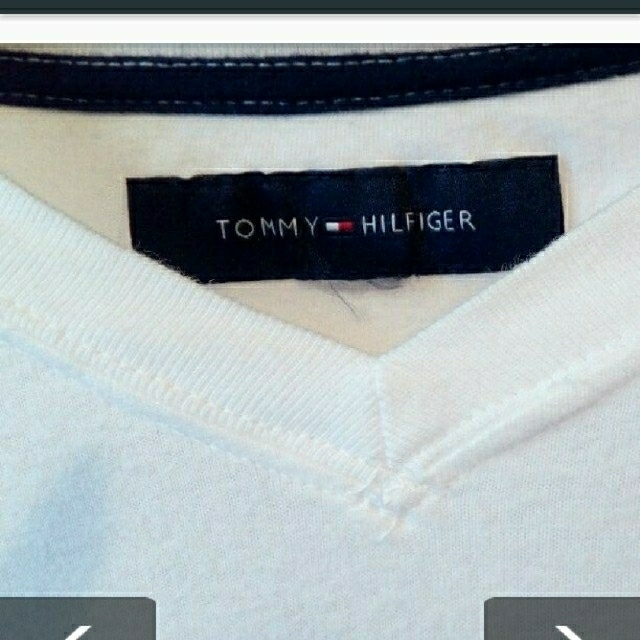 TOMMY HILFIGER(トミーヒルフィガー)のTOMMY HILFIGER　ワンポイントTシャツ レディースのトップス(Tシャツ(半袖/袖なし))の商品写真