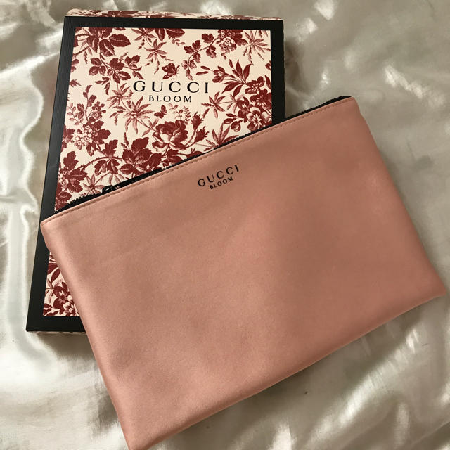 Gucci(グッチ)のGUCCI BLOOM グッチ ブルームス ポーチ レディースのファッション小物(ポーチ)の商品写真