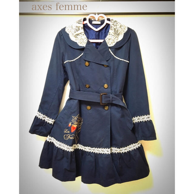 axes femme(アクシーズファム)のいちごリボントレンチコート レディースのジャケット/アウター(トレンチコート)の商品写真