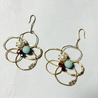 ジュジュ(joujou)のjoujou♥︎フラワーピアス(ピアス)