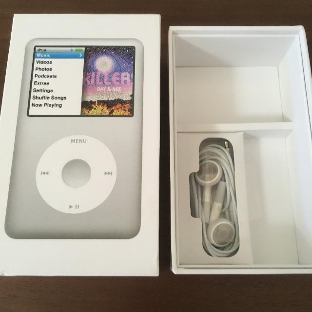 Apple(アップル)のiPod classic 160GB スマホ/家電/カメラのオーディオ機器(ポータブルプレーヤー)の商品写真