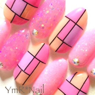 SALE♡パレット柄ネイル♡ブロック コスメ/美容のネイル(つけ爪/ネイルチップ)の商品写真