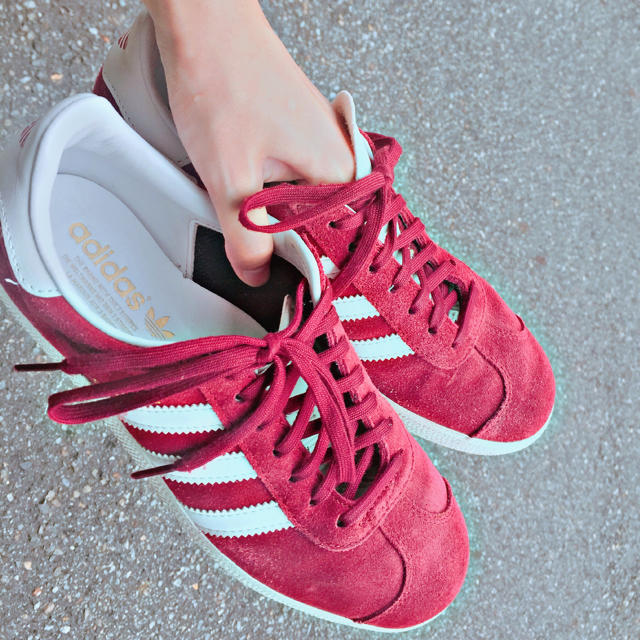 Ungrid(アングリッド)のUngrid ✖︎ adidas スニーカー✨👟 値下げ交渉可🔴 レディースの靴/シューズ(スニーカー)の商品写真