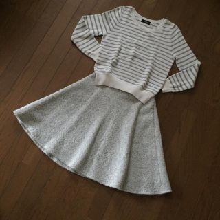 ジャスグリッティー(JUSGLITTY)の美品 JUSGLITTY  スカート(ひざ丈スカート)