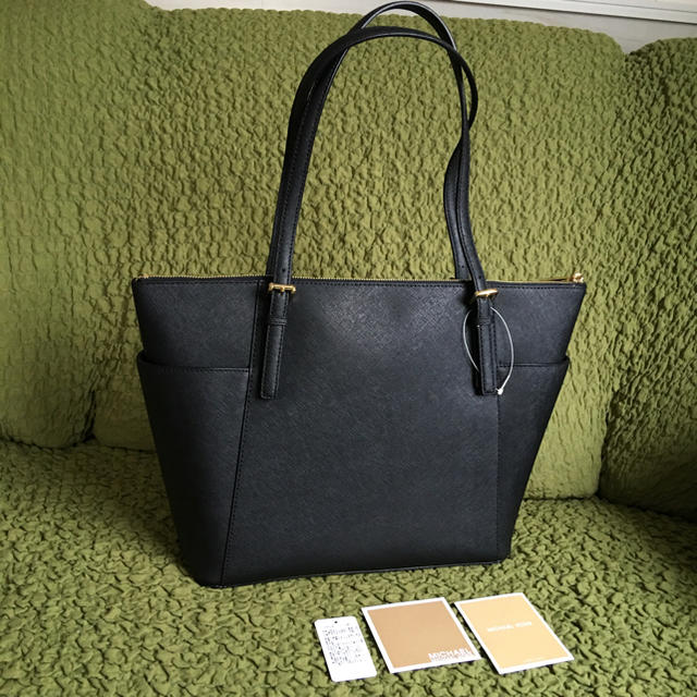 Michael Kors(マイケルコース)のマイケルコース♡ジェットセット トートバッグ(黒) レディースのバッグ(トートバッグ)の商品写真