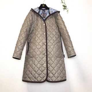 ラベンハム(LAVENHAM)の美品♡LAVENHAM　BRUNDON　ラベンハム キルティング リバティ(ロングコート)