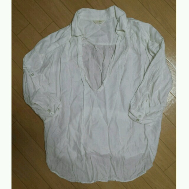ViS(ヴィス)のVIS♡しろシャツ レディースのトップス(シャツ/ブラウス(長袖/七分))の商品写真