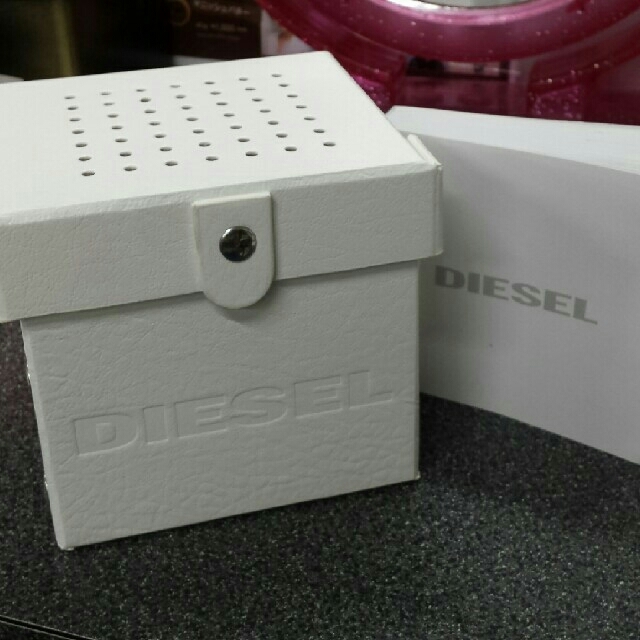 DIESEL(ディーゼル)のやま様専用　DIESEL 腕時計 メンズの時計(金属ベルト)の商品写真