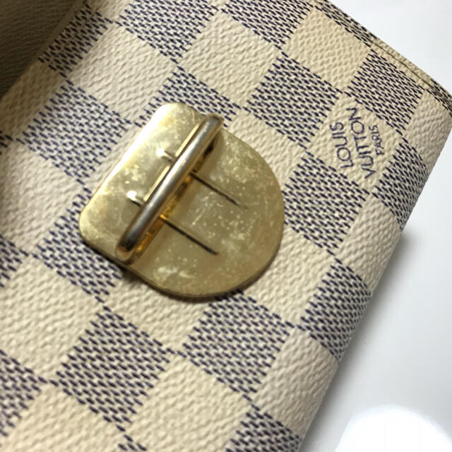 LOUIS VUITTON(ルイヴィトン)の【めろん様専用】ヴィトン ダミエ 財布 コアラ 白 レディースのファッション小物(財布)の商品写真