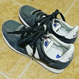 ニューバランス(New Balance)のニューバランスU220 グレー24.5新品(スニーカー)